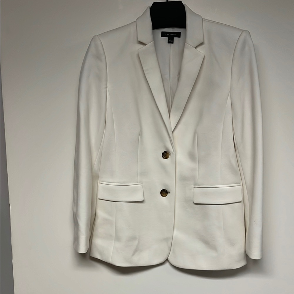 Ann Taylor White Blazer Tailored Notched Lapels
